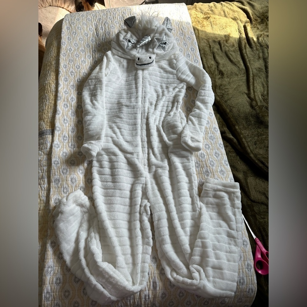 Adult Wonsie white unicorn Halloween costume XS/S